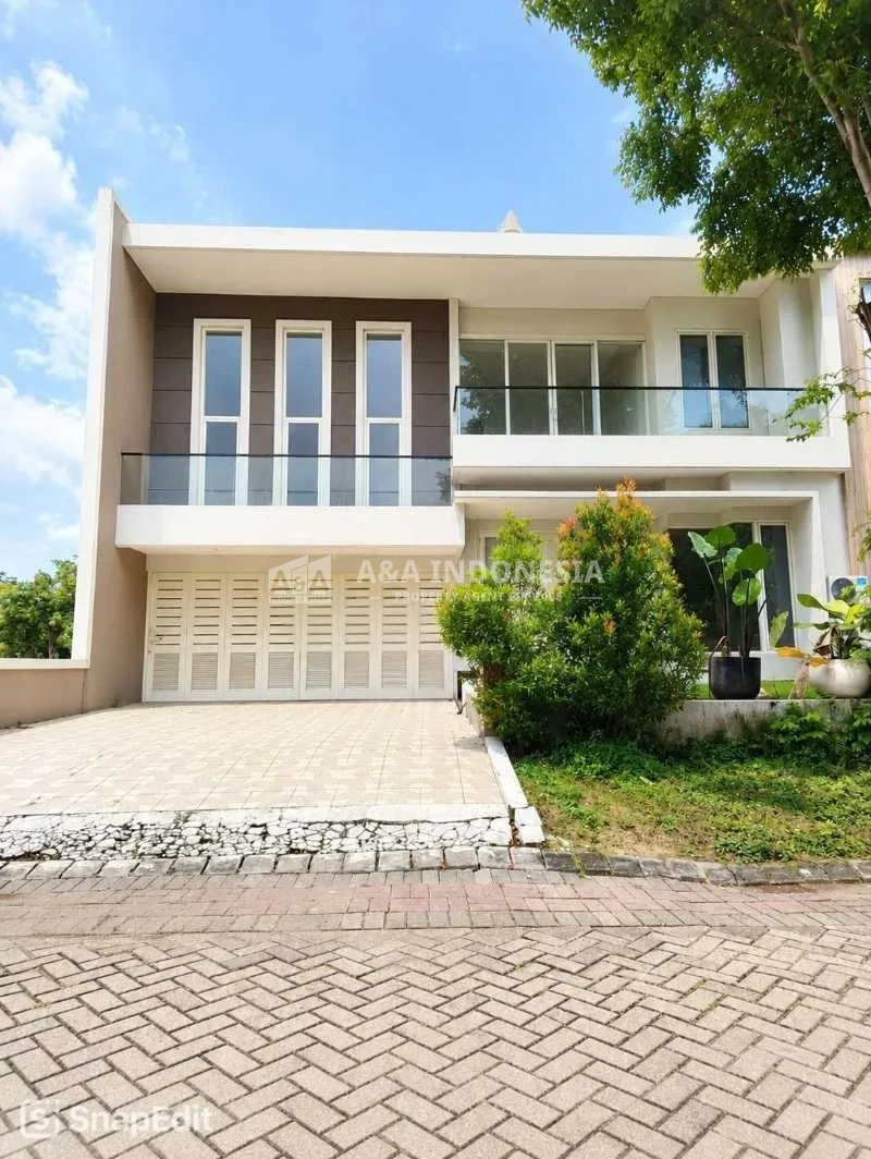 Dijual Rumah Mewah Lokasi Premium Lisbon Pakuwon Indah Surabaya Barat - Image 1