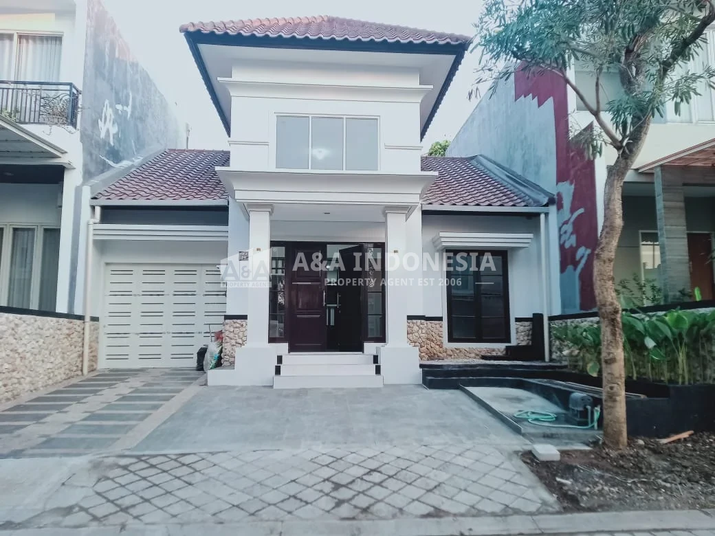 Dijual/Disewakan Rumah Lokasi Strategis dan Siap Huni Fullerton Citraland Surabaya Barat - Image 1