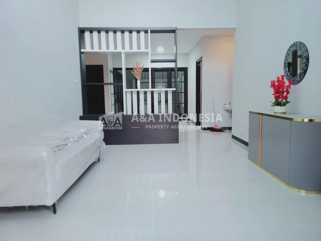 Dijual/Disewakan Rumah Lokasi Strategis dan Siap Huni Fullerton Citraland Surabaya Barat - Thumbnail 2