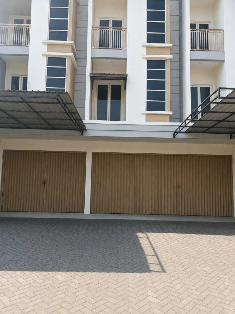 Dijual atau Disewakan Ruko Strategis di Jalan Raya Kuwukan, Lontar, Surabaya Barat