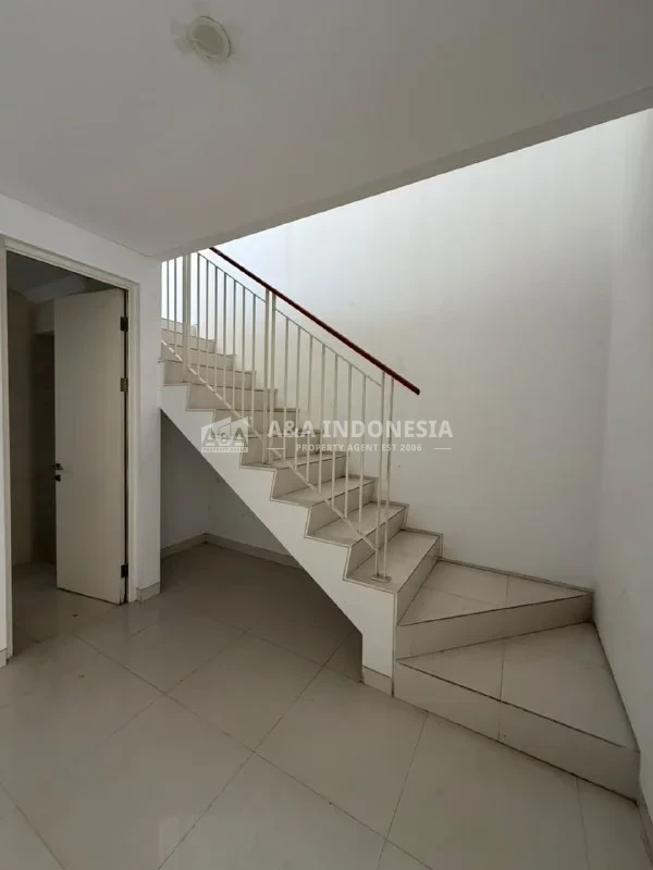 Disewakan Rumah Strategis Klaster Zimbali Costa Grand Island Pakuwon City Surabaya Timur - Thumbnail 3