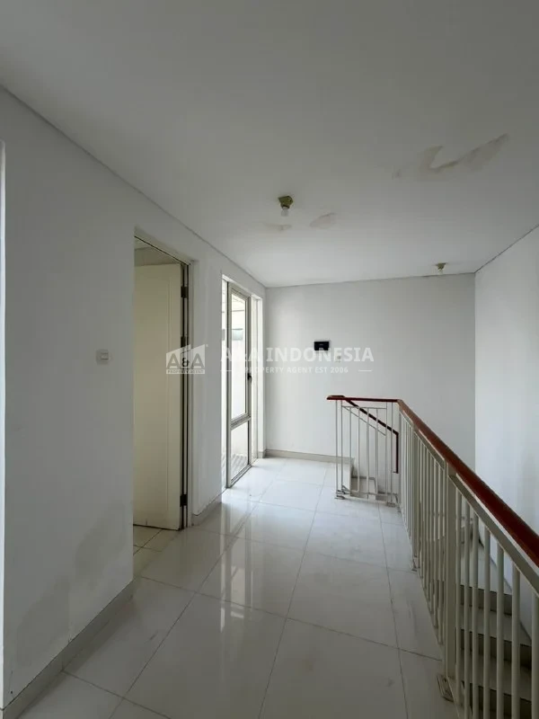 Disewakan Rumah Strategis Klaster Zimbali Costa Grand Island Pakuwon City Surabaya Timur - Thumbnail 7