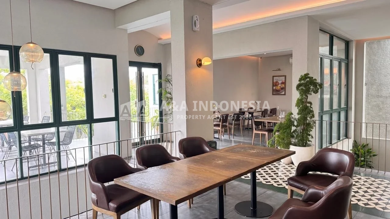 Disewakan Rumah Usaha Lokasi Strategis di Raya Dharmahusada Surabaya Timur - Thumbnail 5