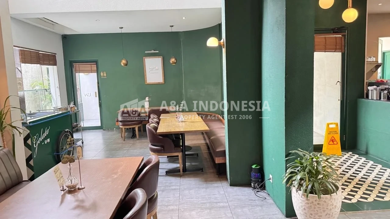 Disewakan Rumah Usaha Lokasi Strategis di Raya Dharmahusada Surabaya Timur - Thumbnail 6