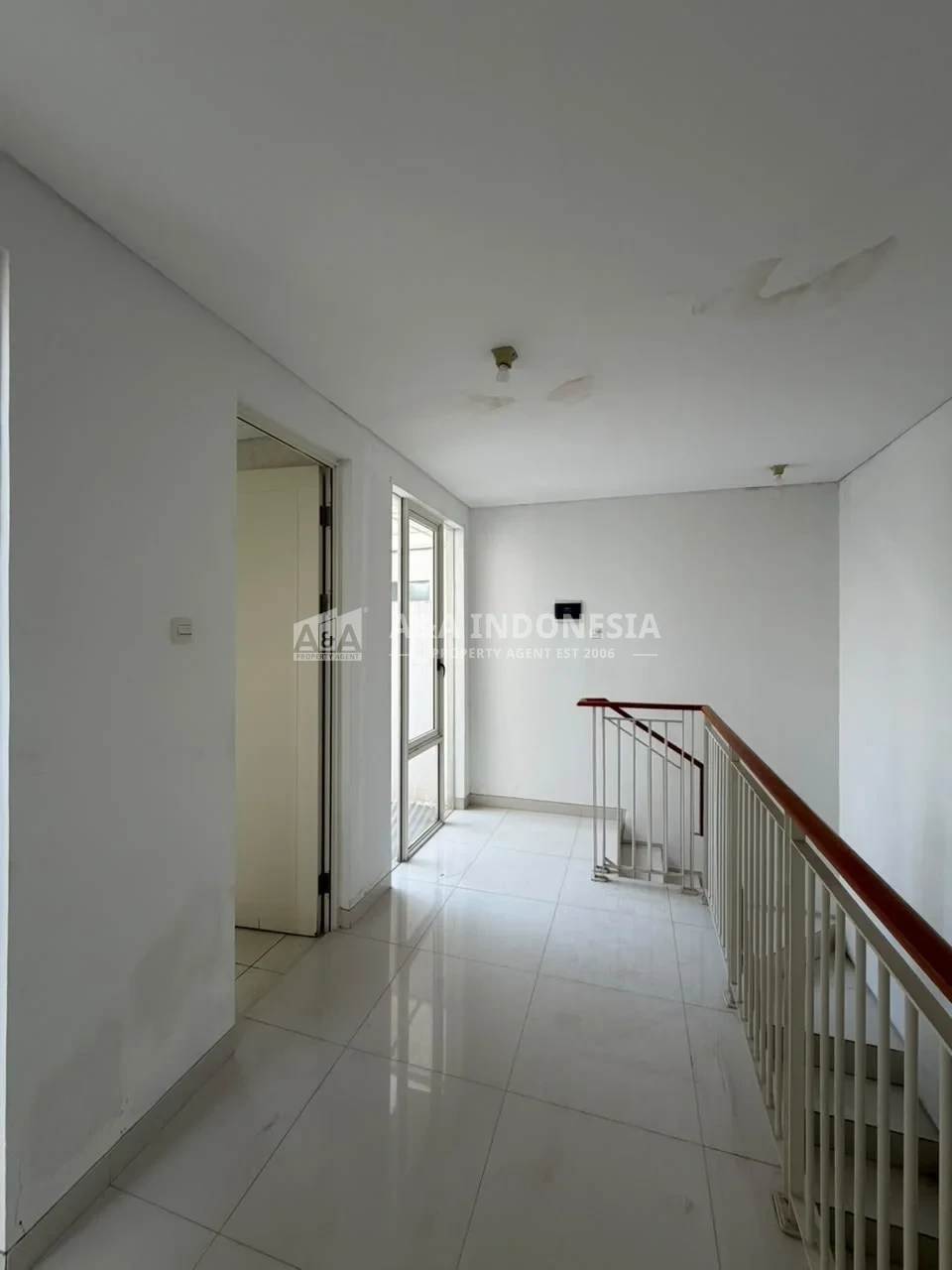 Disewakan Rumah Strategis Di Jalan Zimbali Costa, Surabaya Timur - Thumbnail 5
