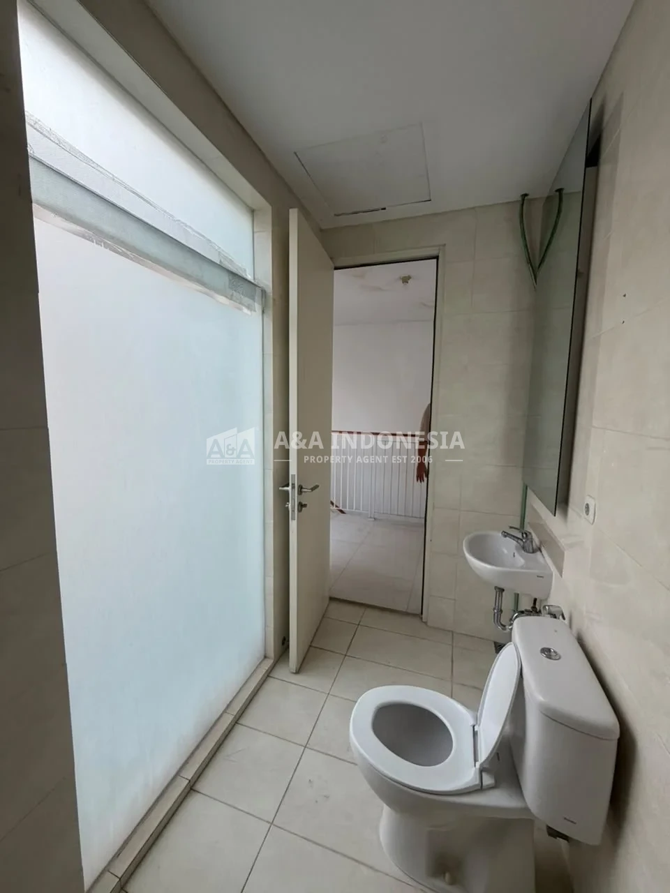 Disewakan Rumah Strategis Di Jalan Zimbali Costa, Surabaya Timur - Thumbnail 7
