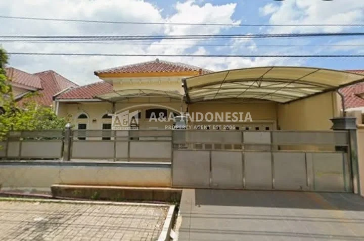 Disewakan Rumah Siap Huni di Raya Wonorejo Permai Utara, Surabaya Timur - Image 1
