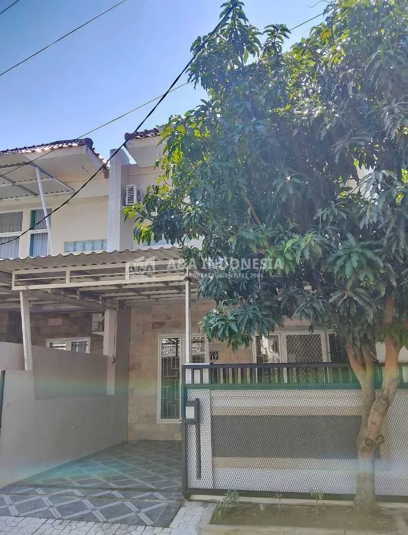 Dijual Murah Rumah Siap Huni di Greenlake Wonorejo, Surabaya Timur - Image 1