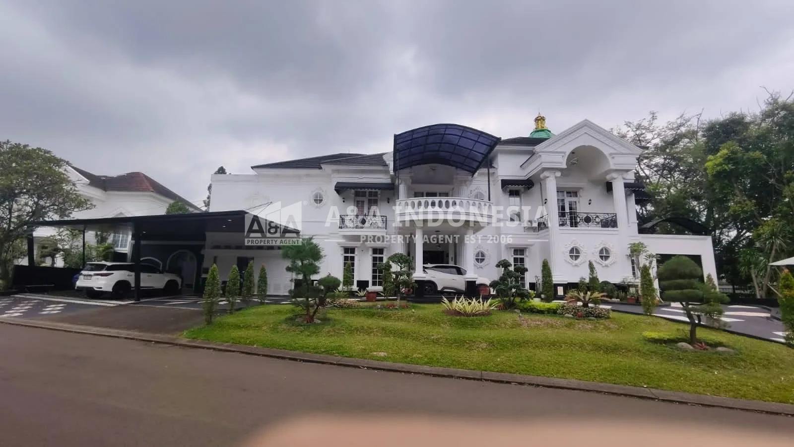 Dijual Murah Rumah Mewah Full Furnish di Legenda Wisata Cibubur, Bogor – Jawa Barat - Image 1