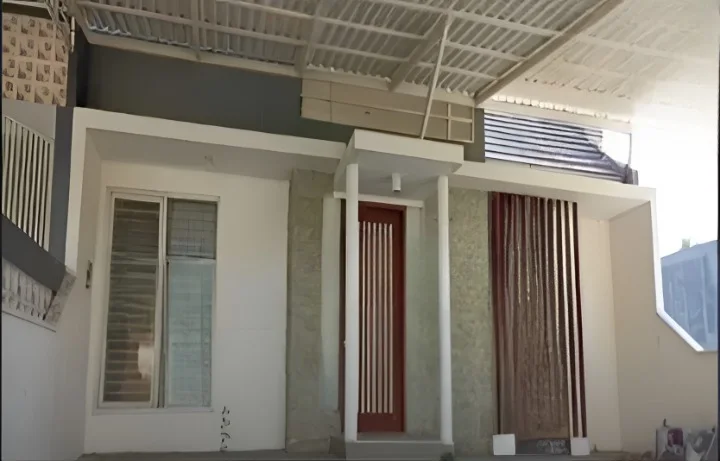 Dijual Rumah Bagus & Strategis Di Surabaya Barat - Image 1