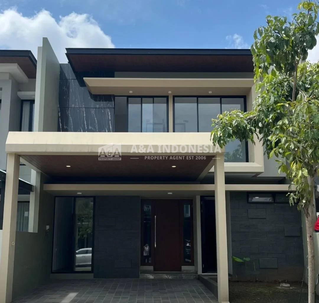 Dijual rumah baru minimalis mewah di Jalan Woodland Citraland, Surabaya Barat