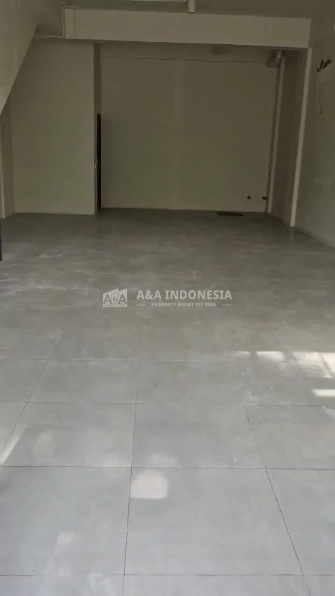 Dijual / Disewa Ruko Tierra Soho Surabaya Barat Hadap Jalan Raya Dekat Hokky & Isen - Thumbnail 7