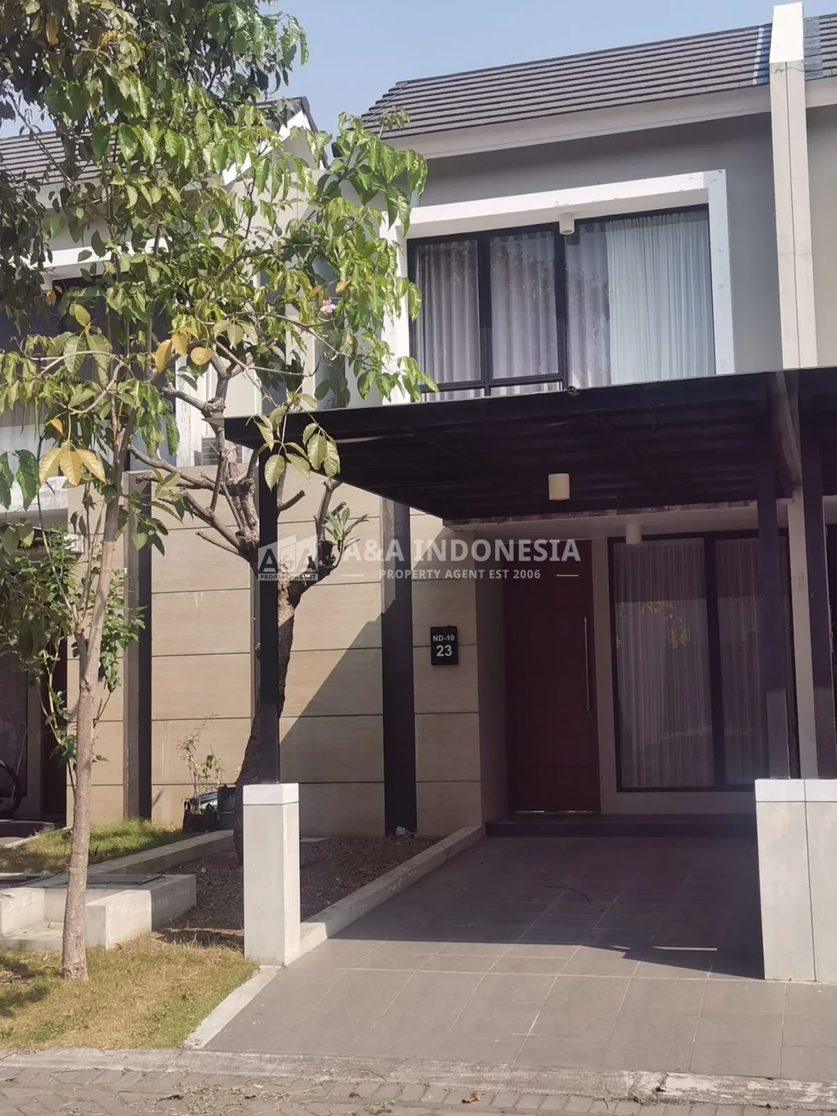Rumah Disewakan North West Park 2 Lantai, 1 Kamar Tidur, 2 Kamar Mandi