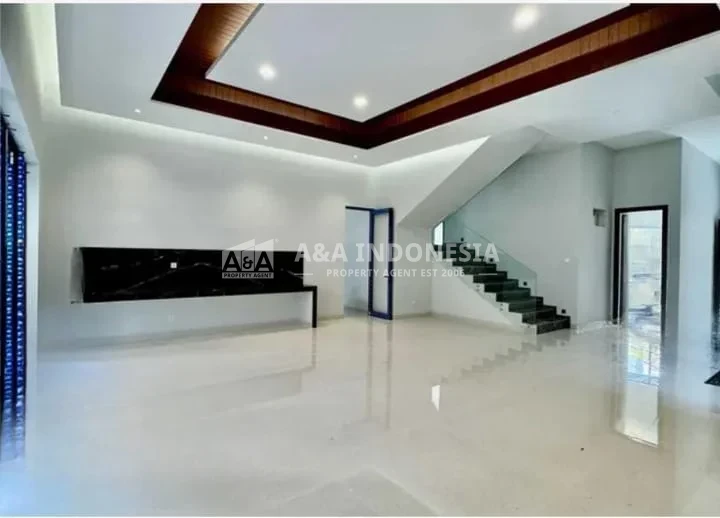 Dijual Rumah Baru Gress 2 Lantai Lokasi Premium Bukit Golf International Citraland Surabaya Barat - Thumbnail 6