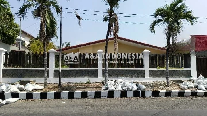 Dijual Rumah Area Komersial Lokasi Strategis Darmo Permai Timur Surabaya Barat - Image 1