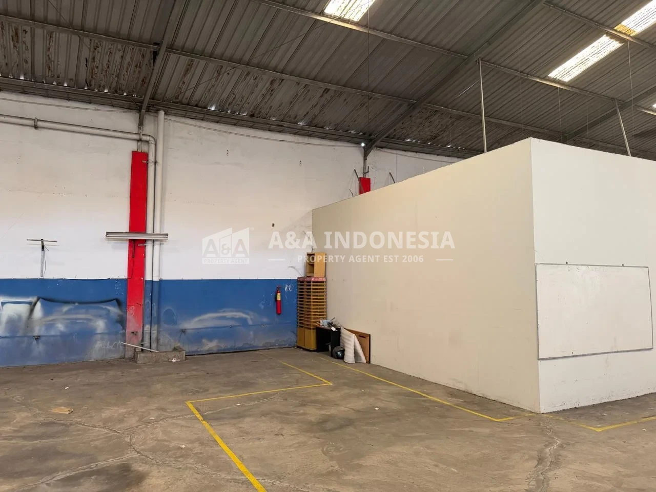 Disewakan Gudang Ex Bengkel Raya Lontar Lokasi Komersiil Strategis Surabaya Barat - Thumbnail 7