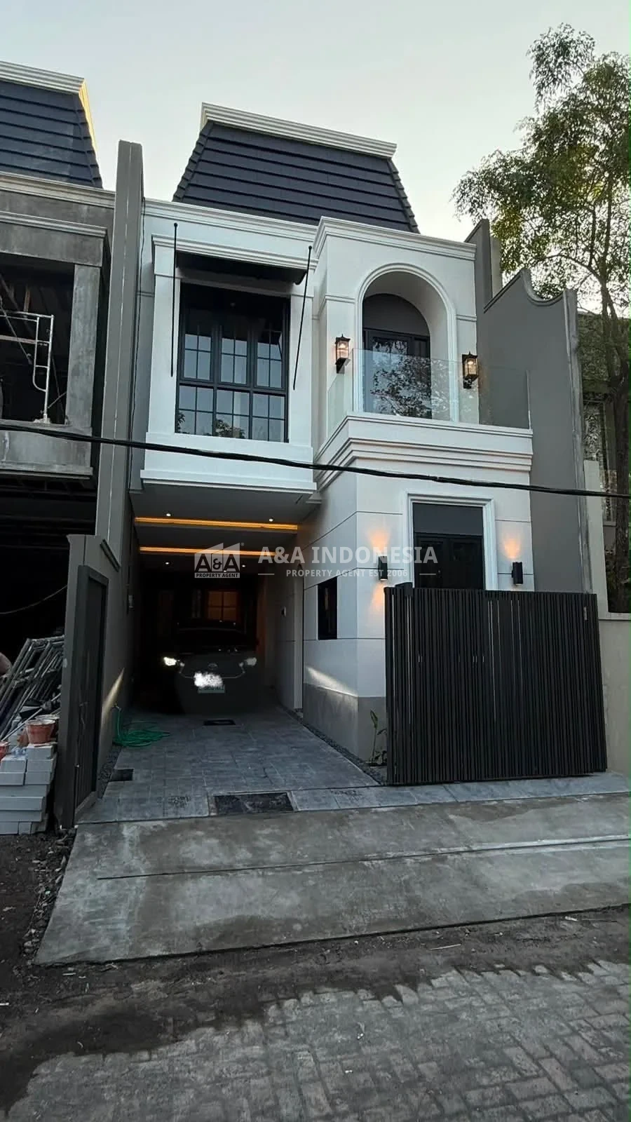 Rumah baru Manyar indah, Surabaya Timur
