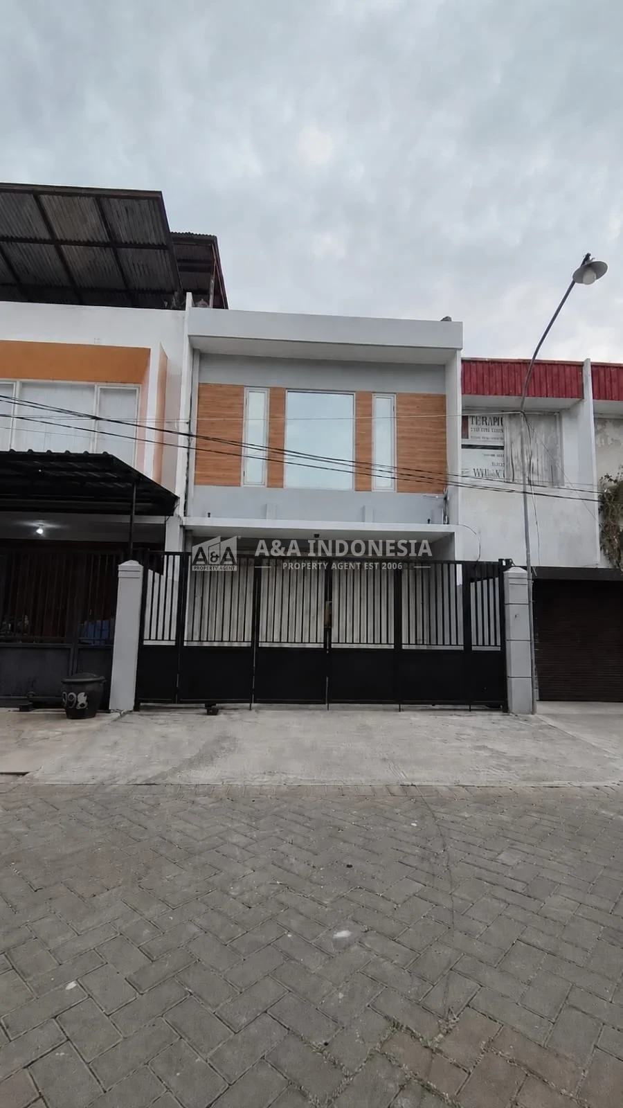 Dijual Rumah Minimalis Lokasi Strategis Dekat Raya Mulyosari Surabaya Timur - Image 1
