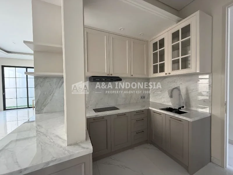 Rumah Baru Model American Modern Citraland Surabaya Barat - Thumbnail 3