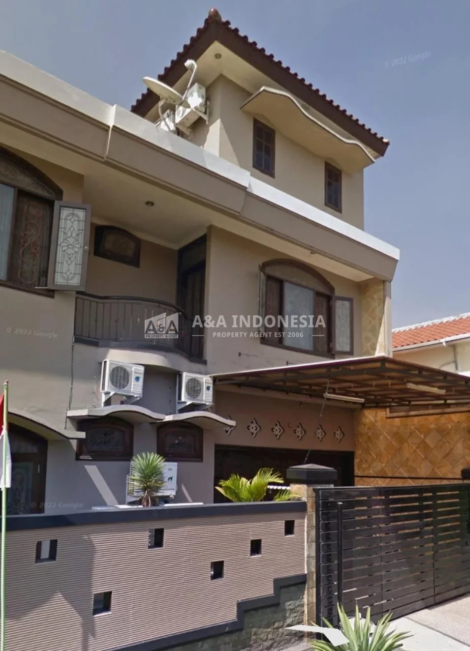 Jual Rumah Mewah 2 Lantai Puri Surya Jaya Lokasi Premium di Sidoarjo - Thumbnail 2