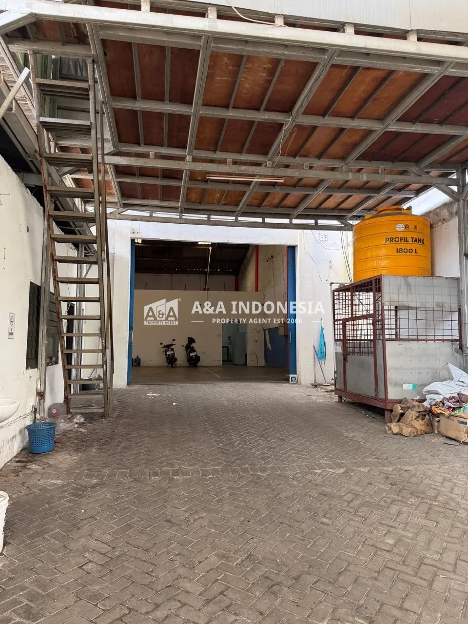 Disewakan Gudang  Lokasi Strategis dan Komersil Ex Bengkel Raya Lontar Surabaya Barat - Thumbnail 3