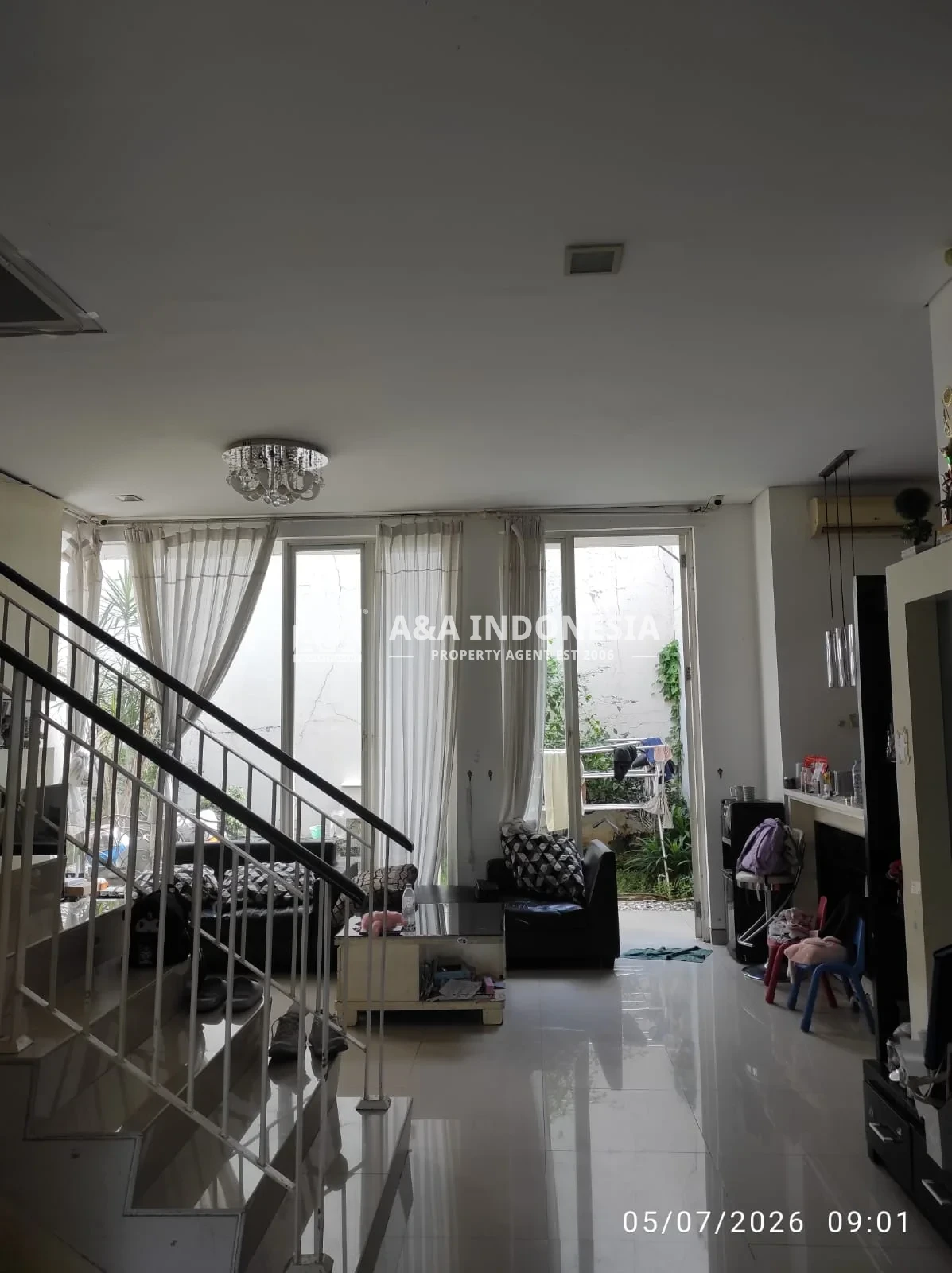 Dijual Rumah Harga Murah Dan Siap Huni Lokasi Strategis Malibu Beach Pakuwon City Surabaya Timur - Image 1