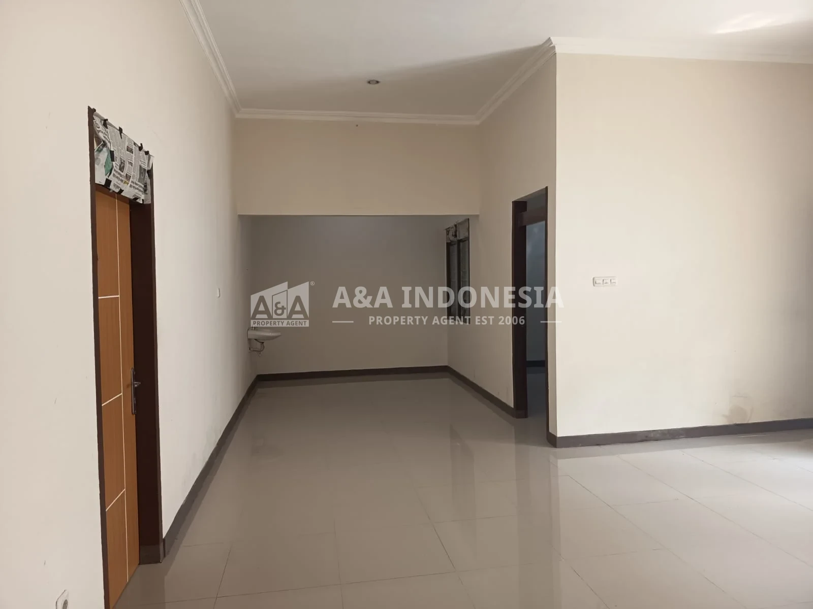 Disewakan Rumah Mewah 1 Lantai Manyar Tirtoyoso Lokasi Strategis Surabaya Timur - Thumbnail 4