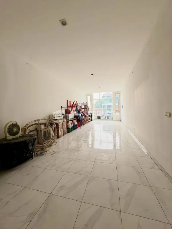 Dijual Ruko 3 lantai Lokasi Strategis dekat UK Petra Kutisari Siwalankerto Surabaya Selatan - Thumbnail 6