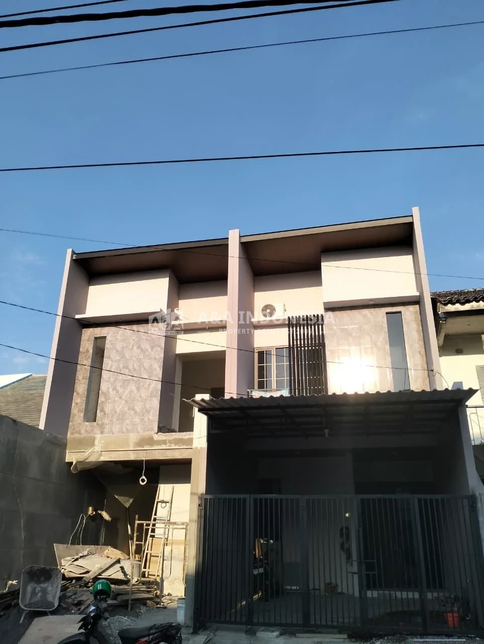 Dijual Rumah Di Jalan Tenggilis Mejoyo Surabaya Timur - Image 1