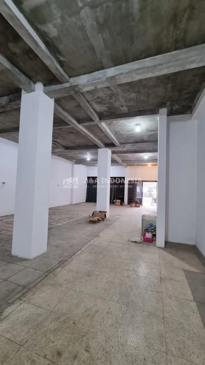 Disewakan Rumah Usaha Raya Jemursari Lokasi Super Komersiil Surabaya Selatan Ciamik - Thumbnail 2