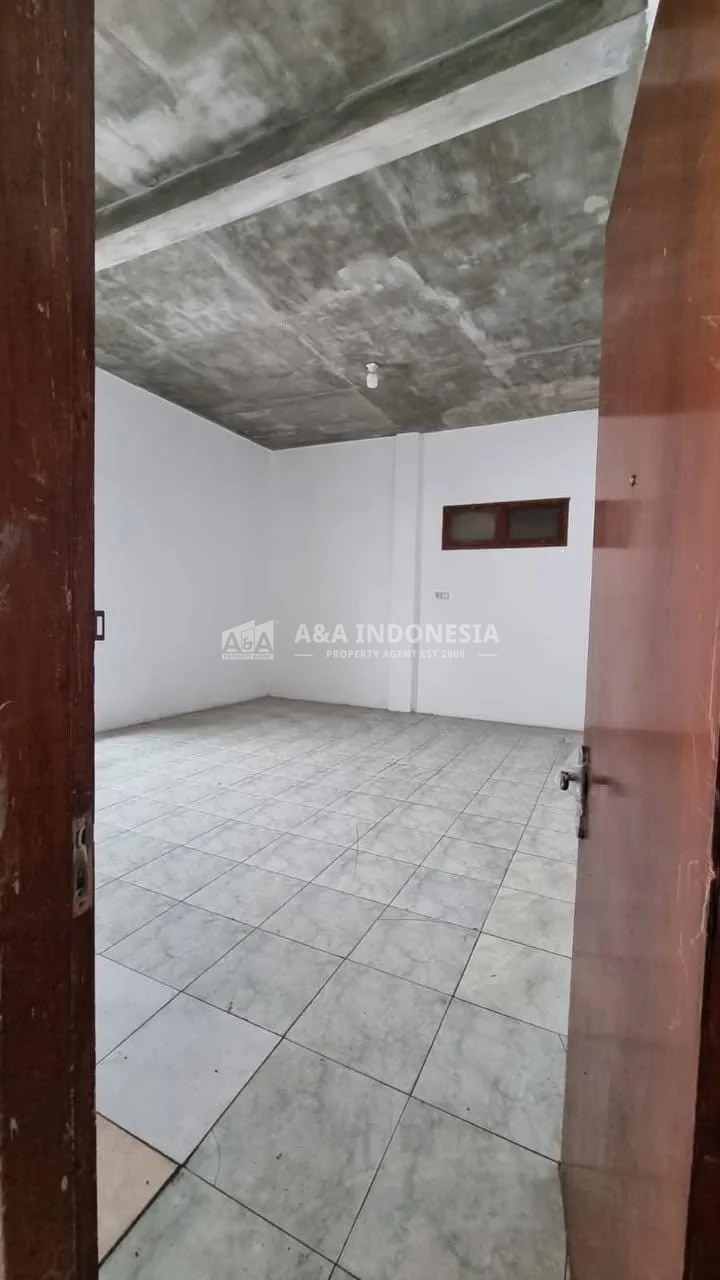 Disewakan Rumah Usaha Raya Jemursari Lokasi Super Komersiil Surabaya Selatan Ciamik - Thumbnail 5