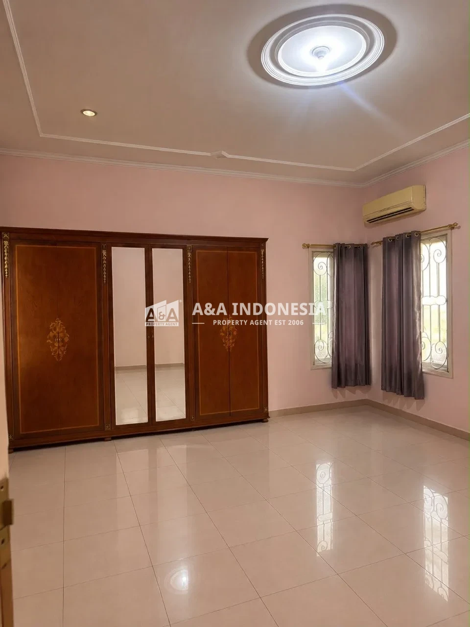 Dijual Rumah Lokasi Strategis Bagus Mewah Siap Huni Jalan Musi Surabaya Barat - Thumbnail 3