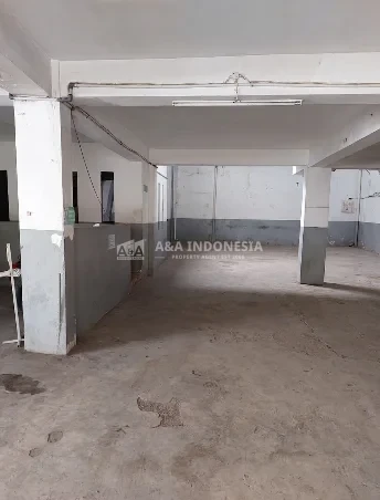 Disewakan Showroom Di Jalan Manyar Kertoarjo, Surabaya Timur - Image 1