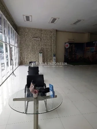 Disewakan Showroom Di Jalan Manyar Kertoarjo, Surabaya Timur - Thumbnail 4