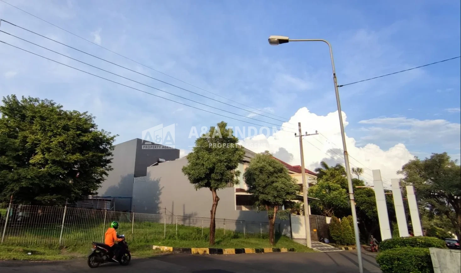 Disewakan Kavling Tanah Prestisius Lembah Harapan Lokasi Strategis Surabaya Barat - Thumbnail 3