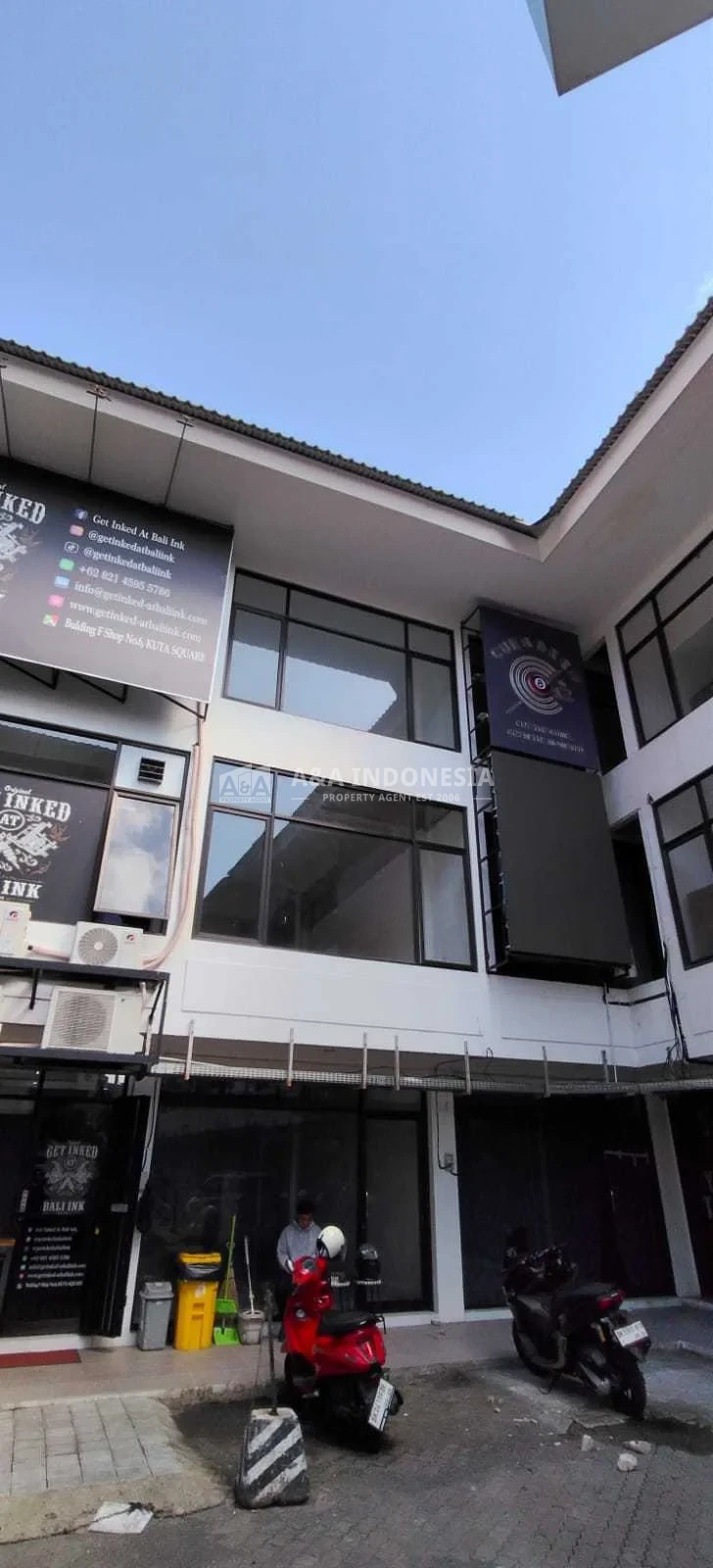 Disewakan Ruko 3 lantai, Siap huni, Lokasi premium dan komersil di Komplek Ruko Kuta Square, Denpasar, Bali
