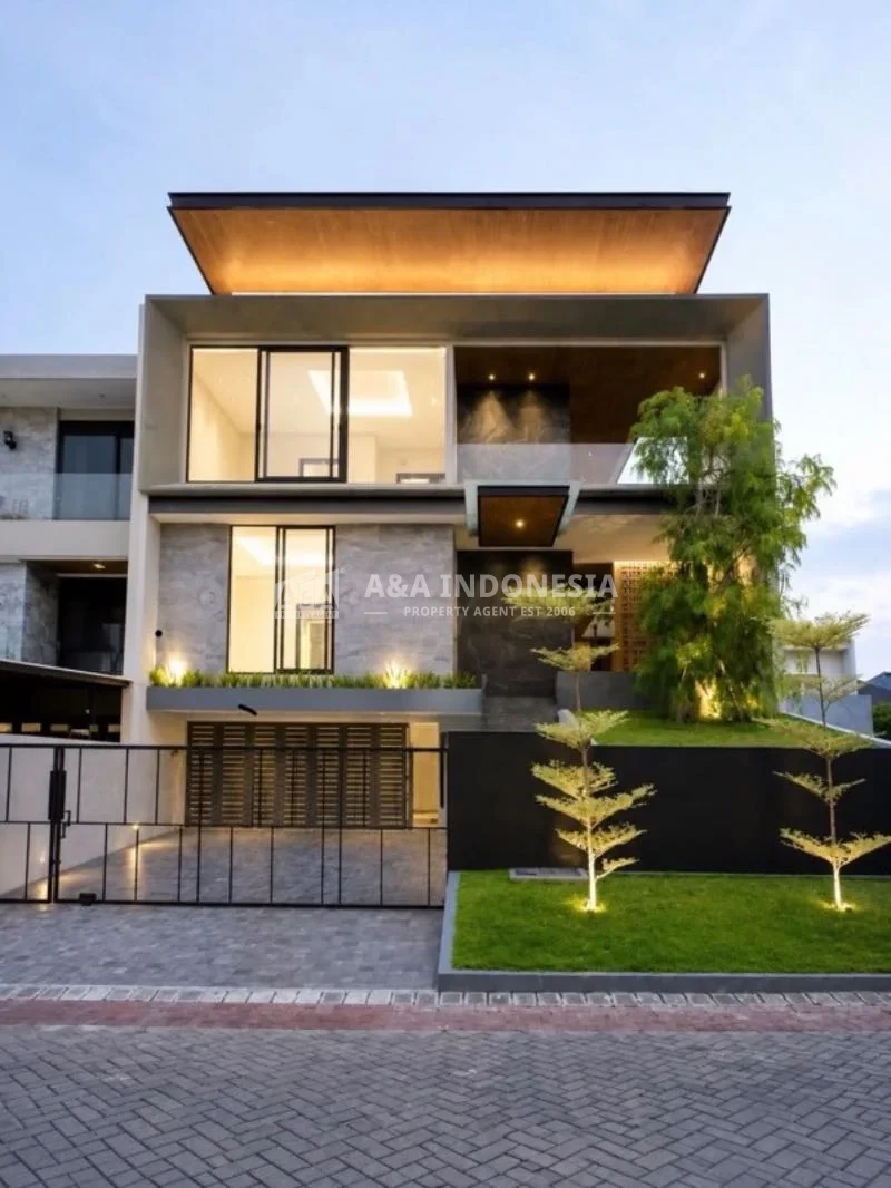 Dijual Villa Modern Mewah 3 Lantai di Bukit Golf Mediterania Somerset Citraland Surabaya Barat – LT 300 m², LB 600 m², SHM - Thumbnail 2