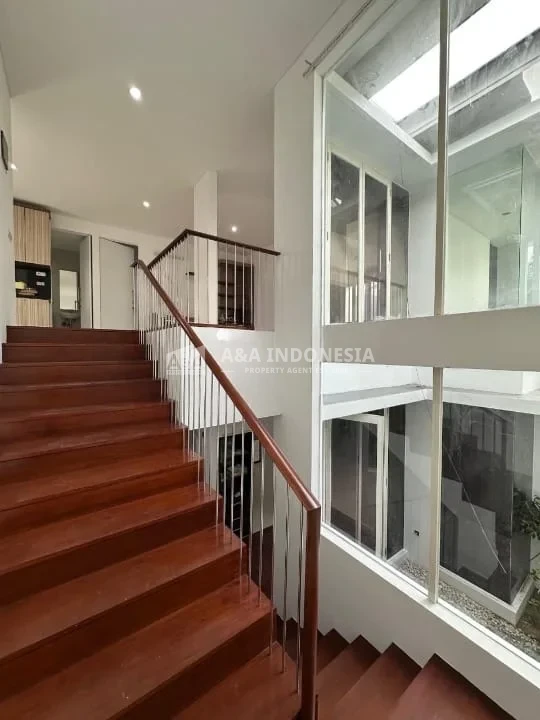 Jual Rumah 2 Mewah Lantai Royal Park Lokasi Prima Area Terdepan Citraland Surabaya - Thumbnail 2
