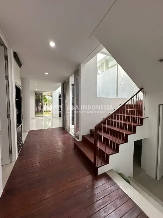 Jual Rumah 2 Mewah Lantai Royal Park Lokasi Prima Area Terdepan Citraland Surabaya - Thumbnail 5