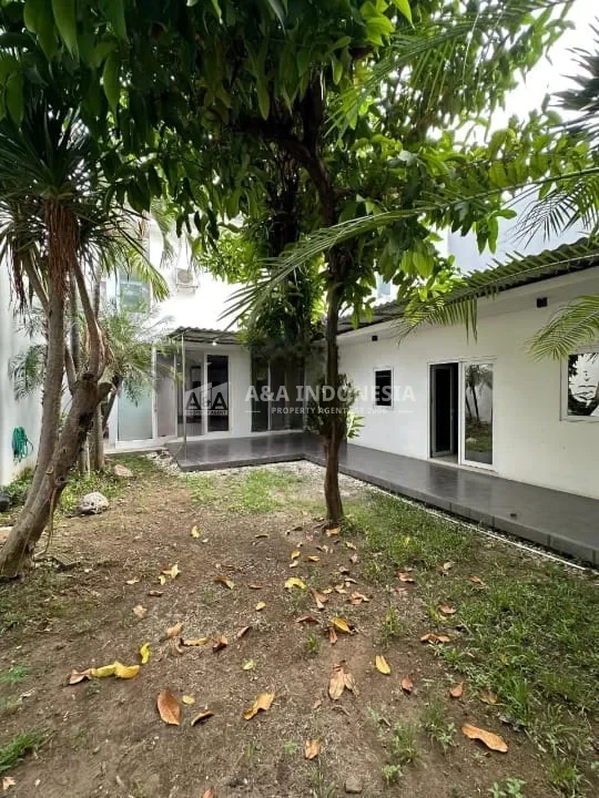 Jual Rumah 2 Mewah Lantai Royal Park Lokasi Prima Area Terdepan Citraland Surabaya - Thumbnail 6