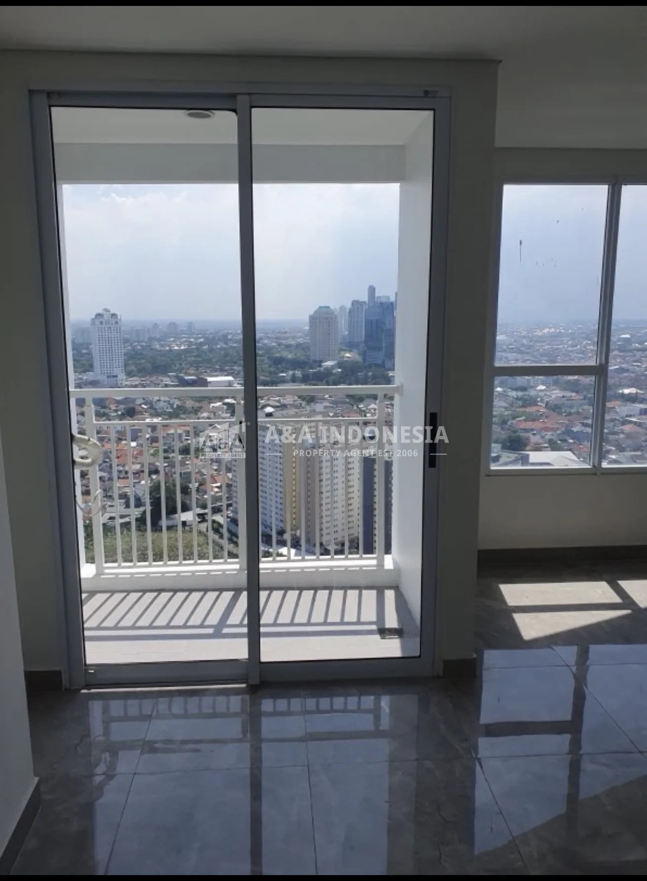 Dijual Apartemen 88 Avenue Surabaya Barat 1BR Lantai 30 View PTC - Image 1