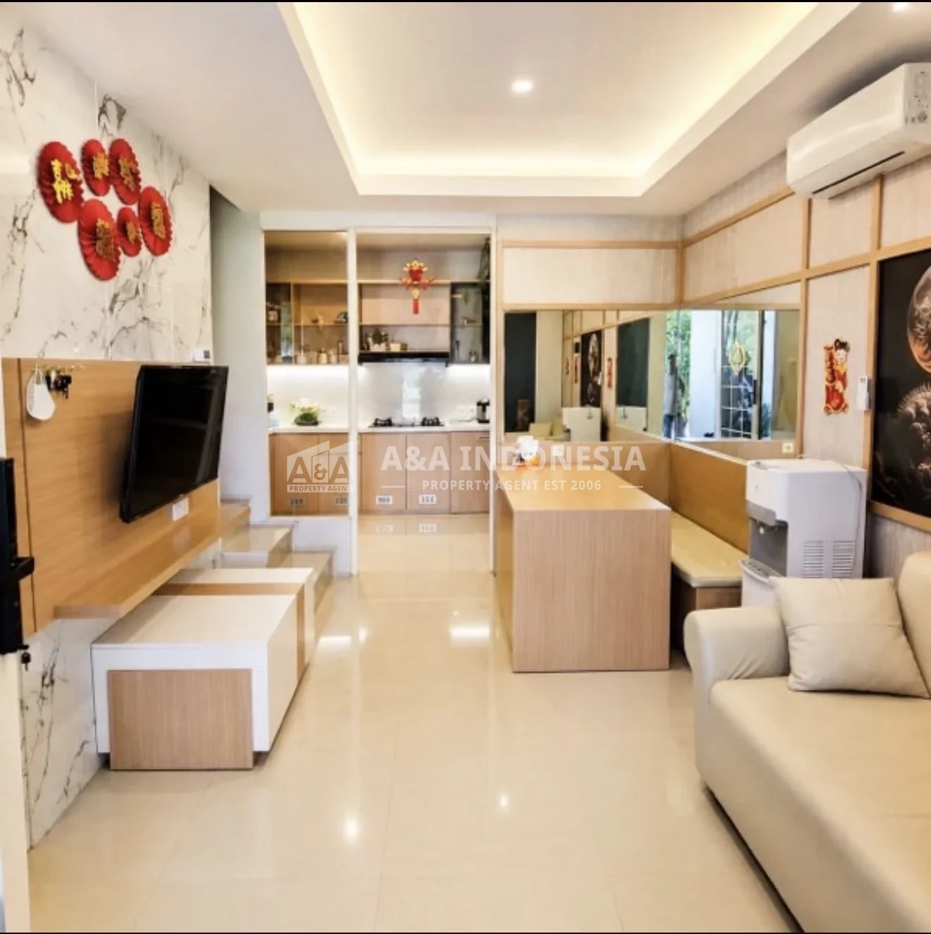 Dijual Rumah Full Furnished Grand Pakuwon Surabaya Barat Dekat Food Junction Type Queensland - Image 1