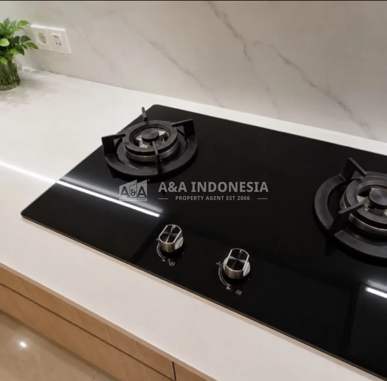 Dijual Rumah Full Furnished Grand Pakuwon Surabaya Barat Dekat Food Junction Type Queensland - Thumbnail 8