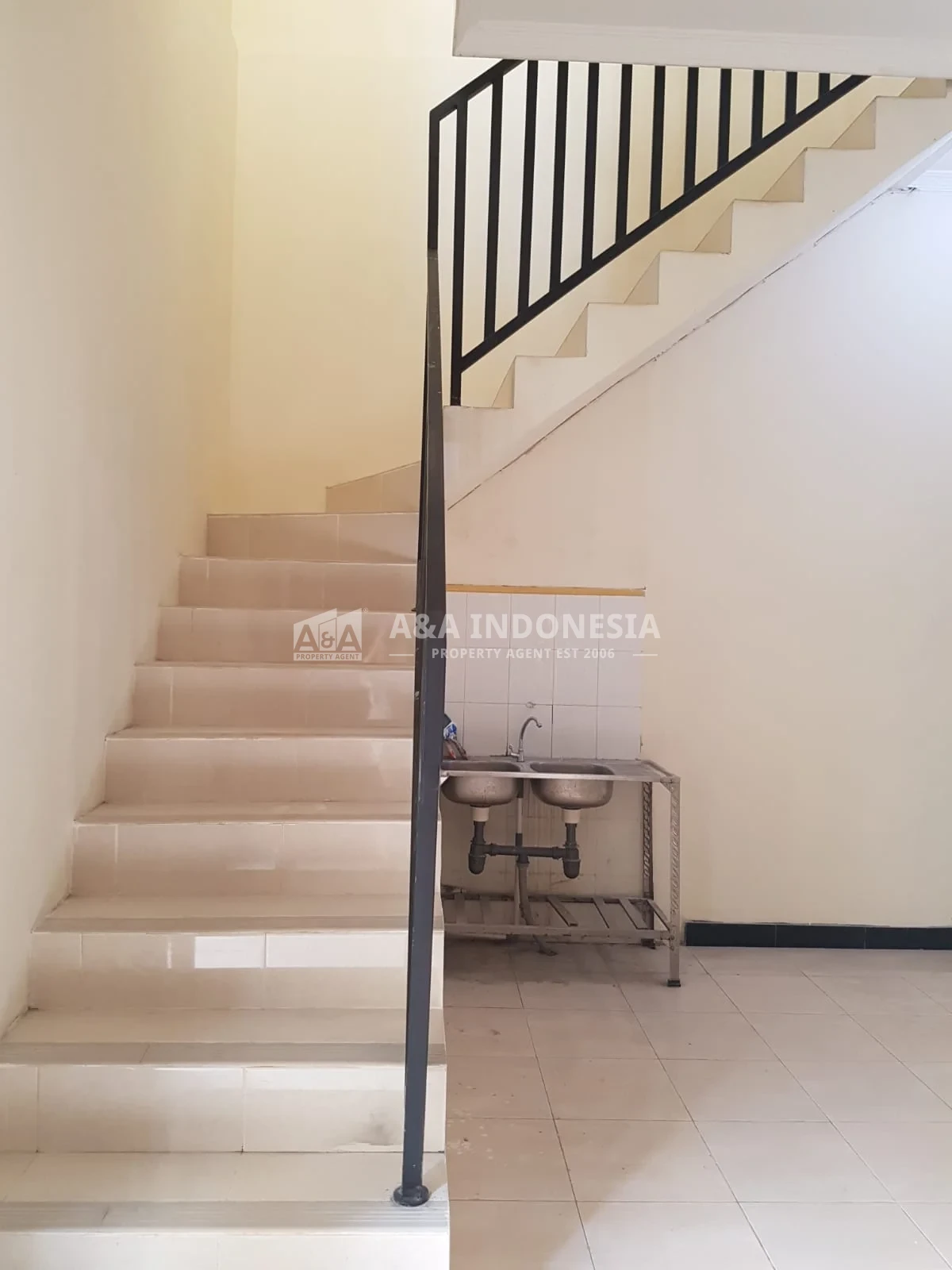 Jual Rumah 2 Lantai Minimalis Woodland Istimewa Lokasi Prima Citraland Utama Surabaya - Thumbnail 4