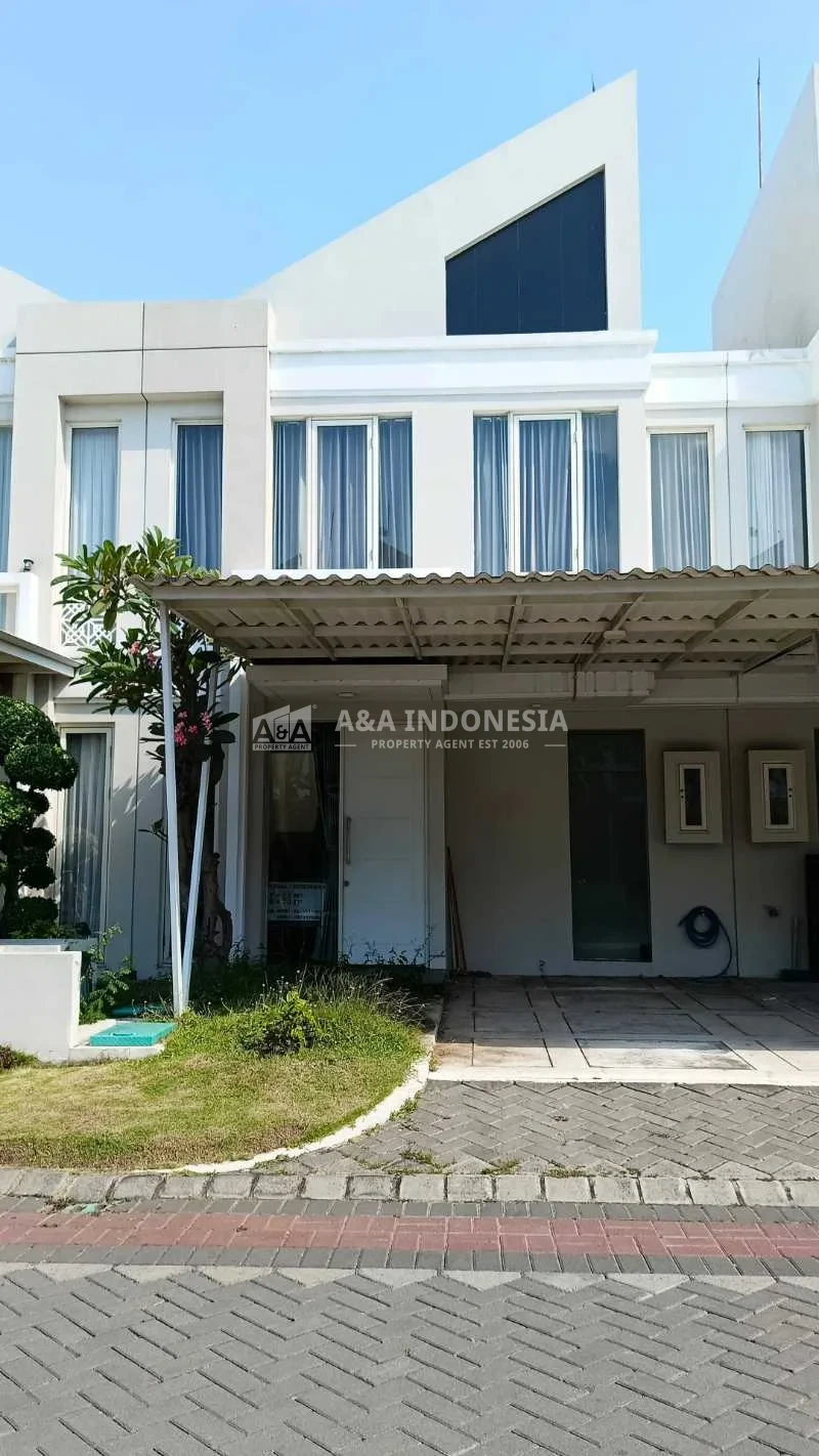 Dijual / Disewakan rumah full furnish siap huni di Grand Pakuwon, Surabaya Barat - Image 1