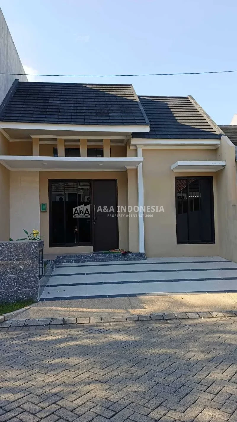 Dijual rumah siap huni di Bukit Palma Citraland, Surabaya Barat - Image 1