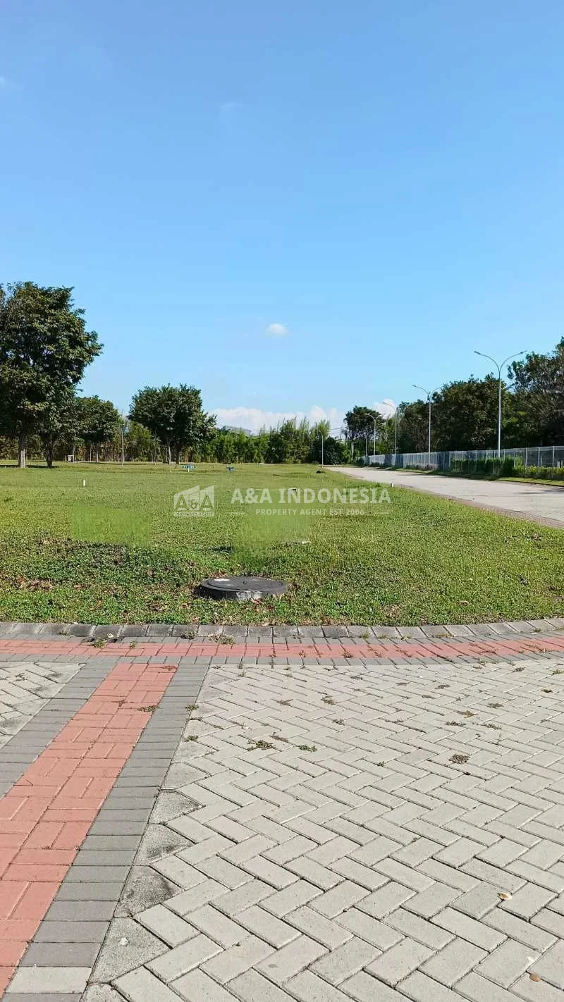 Dijual tanah lokasi strategis di Boulevard Cluster Canberra, Grand Pakuwon, Surabaya Barat - Image 1