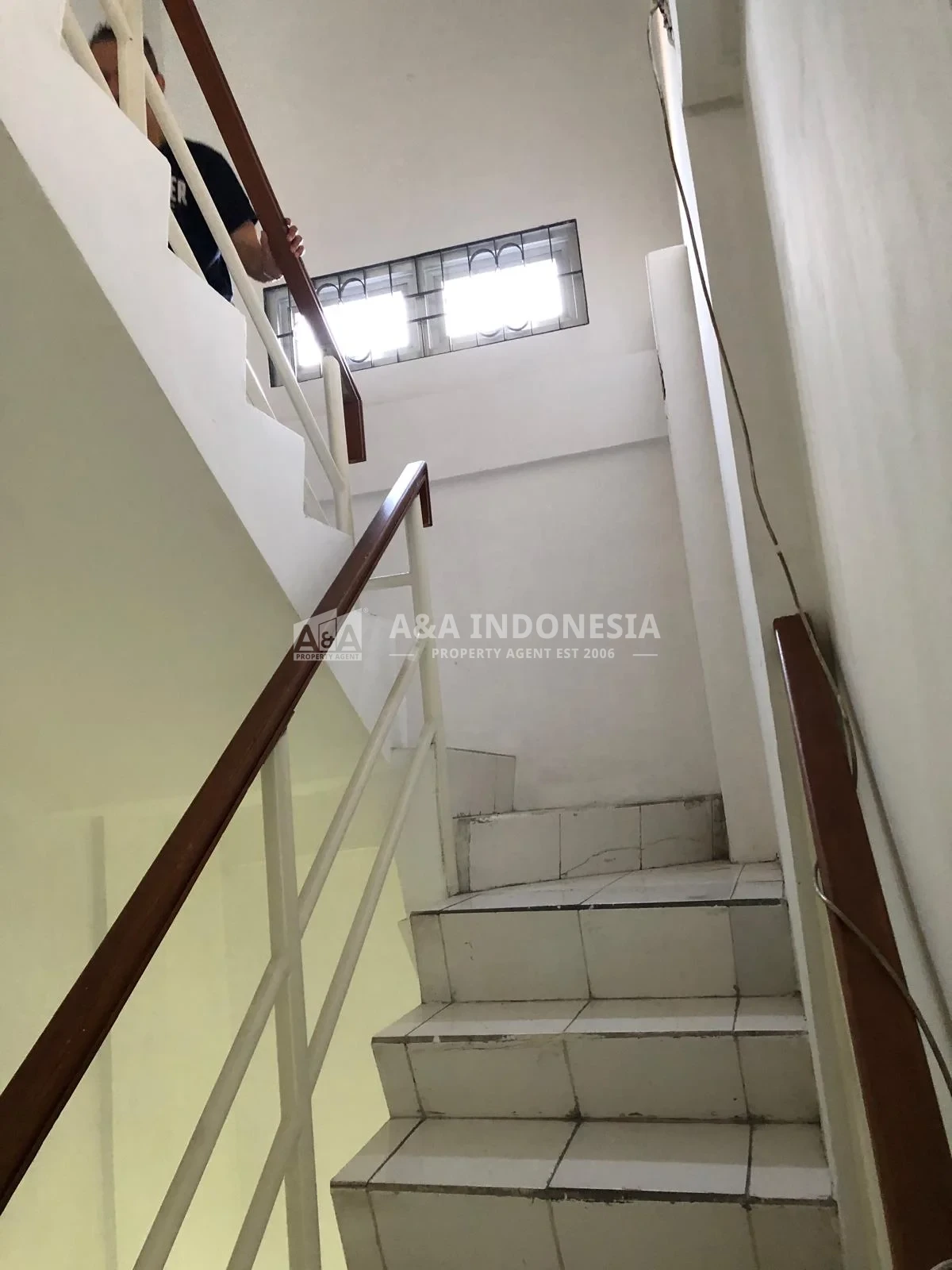 Ruko 4 Lantai Murah Strategis Twenty One Dharmahusada Surabaya - Image 1