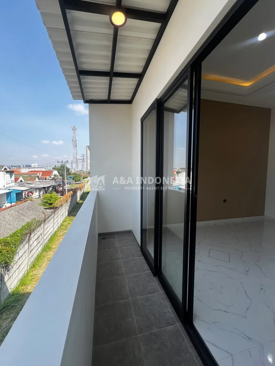 Rumah 2 Lantai Baru Murah Strategis Cluster Sorento Pakuwon City Surabaya - Thumbnail 4