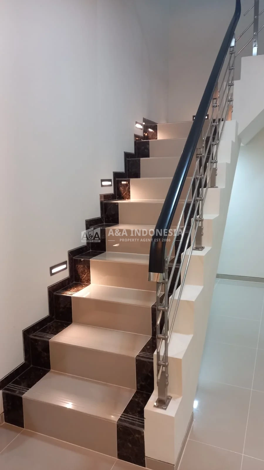 Rumah BAru 2 Lantai Murah Strategis Semi Furnish Griya Asri Pakuwon City Surabaya - Thumbnail 7